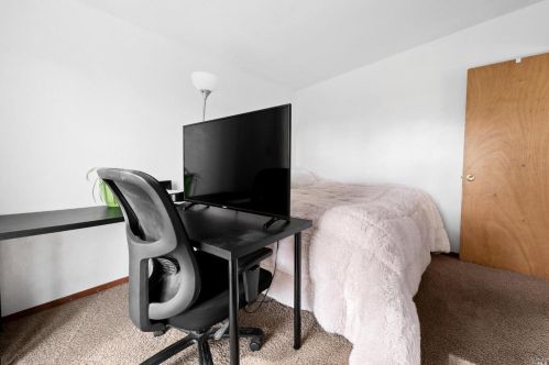 275 Carleton Dr, Ukiah CA  95482-3821 exterior