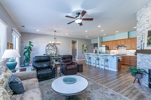 2518 Calderon Dr, Santa Maria CA  93455-7410 exterior