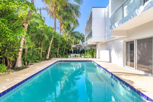 224 Atlantic Ave, Palm Beach, FL 33480-3626