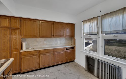 237 Cassville Rd, Jackson Twp NJ  08527-4717 exterior