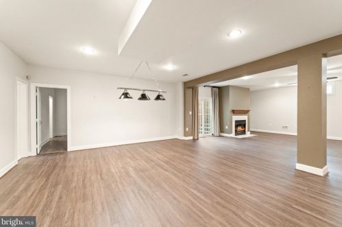 43530 Butler Pl, Leesburg VA 20176-7428 exterior