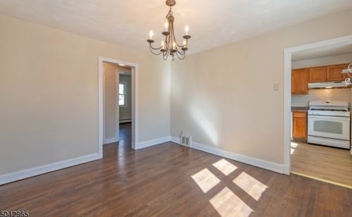 16 Briant Ave, Greystone Park NJ  07950-1724 exterior