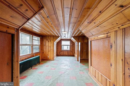 1013 Talcon Dr, Wilmington DE  19804-1242 exterior