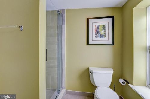 2417 Grays Ferry Ave, Philadelphia PA  19146-2450 exterior