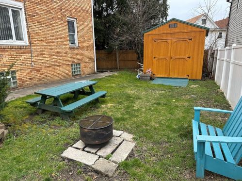 645 Duss Ave, Ambridge PA  15003-2023 exterior