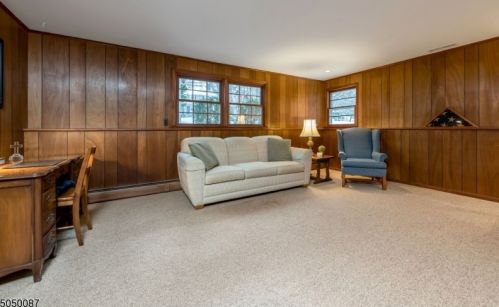 265 Hillcrest Rd, Ridgewood NJ  07450-2435 exterior