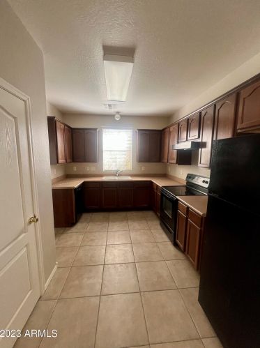 10036 Kingman St, Tolleson AZ  85353-8323 exterior