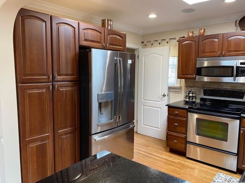 2254 Merokee Pl, North Bellmore NY  11710-3324 exterior