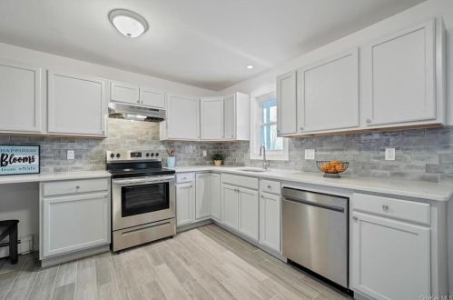 37 Emperor Ln, Montgomery NY  12549-1919 exterior