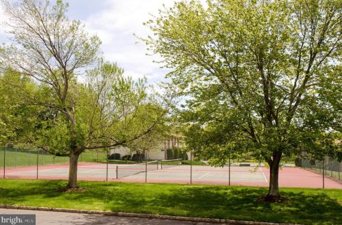 308 Cynthia Ct, Princeton NJ  08540-9550 exterior