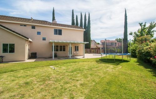 6501 Kenbridge St, Elk Grove CA  95758-6313 exterior