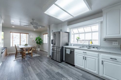 23128 Calvello Dr, Santa Clarita CA  91354-1360 exterior