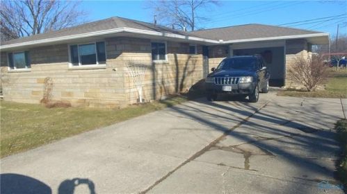 224 Cleveland Ave, Defiance, OH 43512-3513