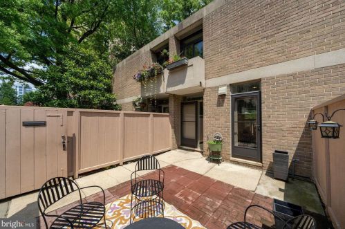 317 N St, Washington, DC 20002-3429