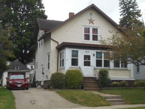 1413 Main St, Watertown, WI 53094-4031