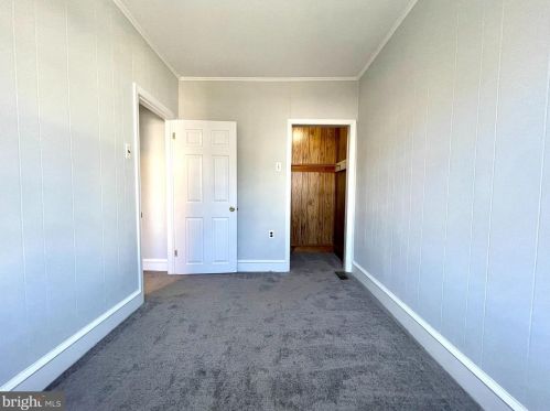 4233 Boone St, Philadelphia PA 19128-5003 exterior