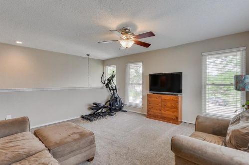 1401 Sedalia Ct, Lewisville TX  75028-2136 exterior