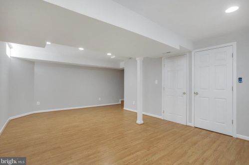 10624 Cavalcade St, Great Falls VA  22066-2427 exterior