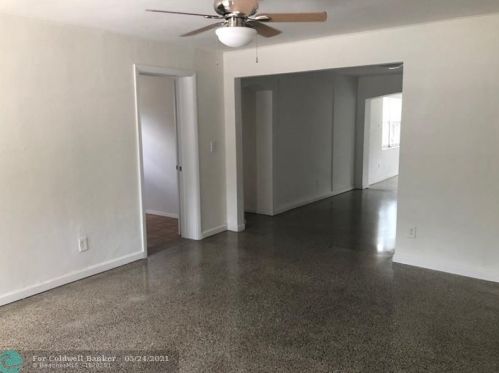 2906 58th Ave, Hollywood FL  33021-2711 exterior