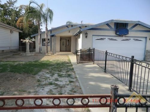 317 Fillmore St, Taft, CA 93268-1701