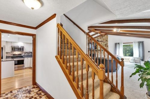 620 Highland Ridge Rd, Claysville, PA 15323-1374