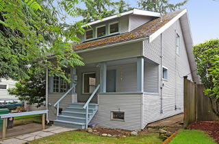 5531 Woodlawn Ave, Seattle, WA 98103-5937