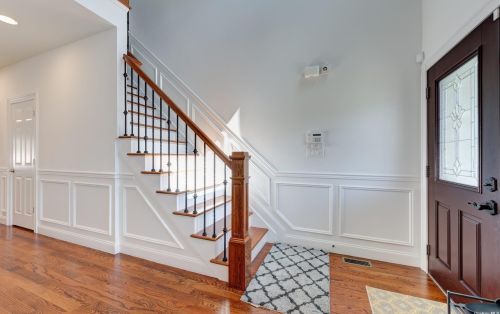 3975 Clark St, Seaford, NY 11783-2106