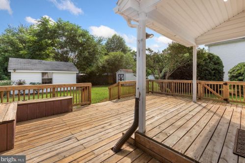 319 Third St, Fredericksburg VA  22408-2321 exterior