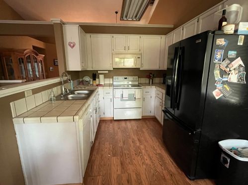 541 Sears Dr, Grayson CA  95363-9212 exterior