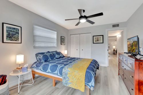 446 Normandy J, Delray Beach FL  33484-4874 exterior