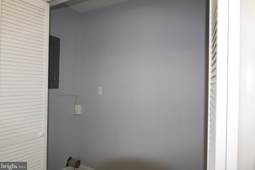 1 Old Barn Rd, Richmond National Battlefiel VA  22835-9008 exterior