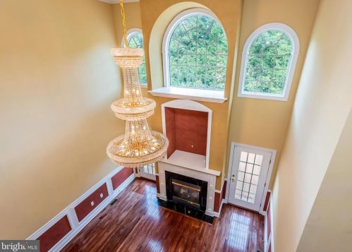 17 Westwind Dr, Lemoyne PA  17043-1233 exterior