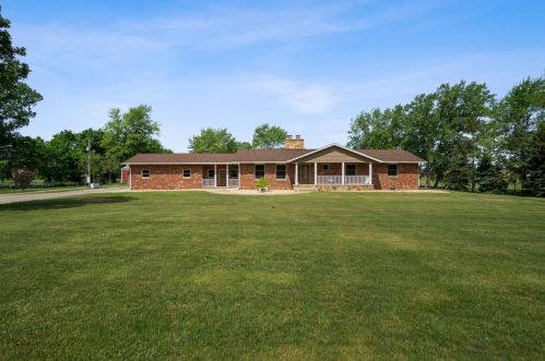 9034 Cline Ave, Crown Point, IN 46307-9615