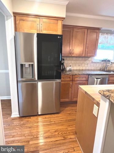 337 Hanby Cir, Boothwyn PA  19061-2319 exterior