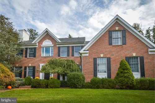 21 Stallion Cir, Langhorne, PA 19053-1509