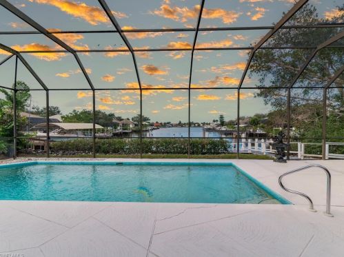 171 Cays Dr, Naples, FL 34114-9629