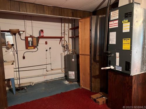 907 Derbyshire Rd, Daytona Beach FL 32117-3802 exterior