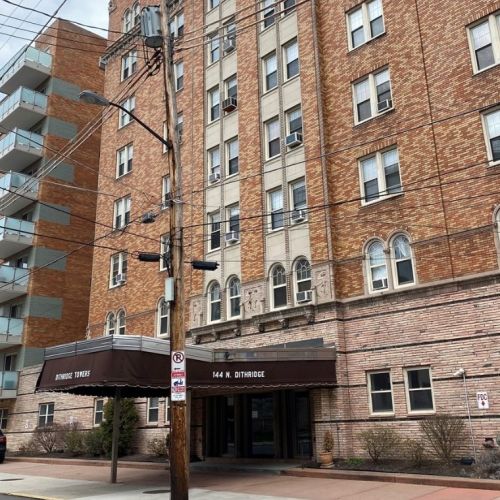 144 Dithridge St, Pittsburgh PA 15213-2659 exterior