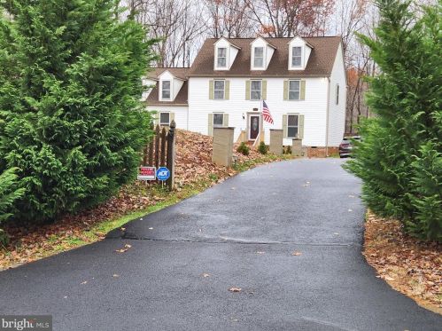 8930 Lake Anna Pkwy, Spotsylvania, VA 22551-2517