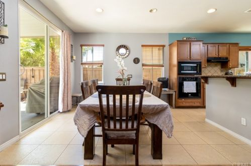 19515 Palomar St, Lake Elsinore CA  92530-6393 exterior