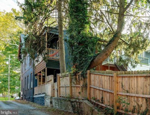 721 Orange St, Lancaster PA  17602-3118 exterior