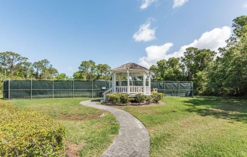 103 Prestwick Cir, Vero Beach FL 32967-7515 exterior