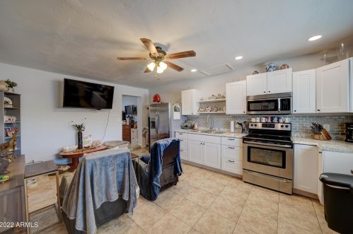 7830 17 Ave, Phoenix AZ 85023-2569 exterior