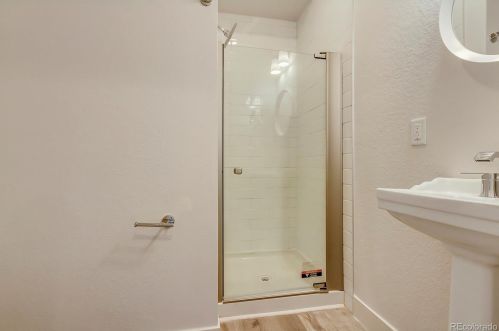 14936 Hampden Ave, Denver CO  80014 exterior