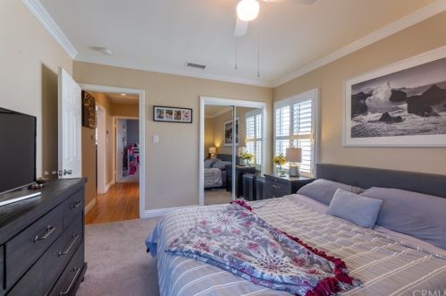 6028 Dunrobin Ave, Lakewood CA  90713-1034 exterior