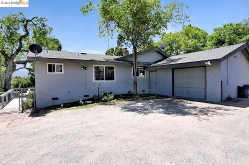 486 Quail Glen Dr, Oakley CA  94561-3942 exterior