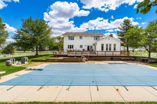 1320 Old Springfield Rd, London OH  43140-9202 exterior