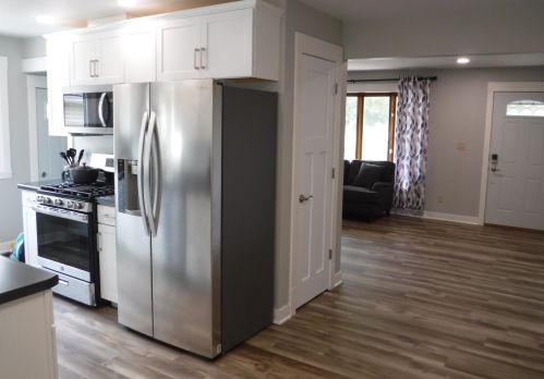 1750 Lilac Dr, Manitowoc WI  54220-6728 exterior