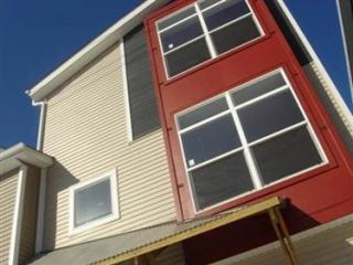 721 University Ct, Cleveland, OH 44113-4625