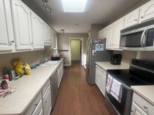 2968 Greenpointe Way, Zanesville, OH 43701-1484